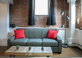 Cameo Hotel and Suites
