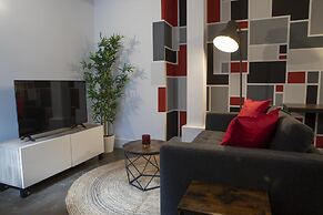 Cameo Hotel and Suites