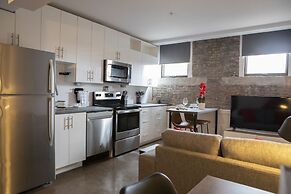 Cameo Hotel and Suites