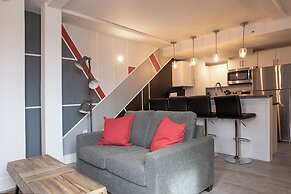 Cameo Hotel and Suites