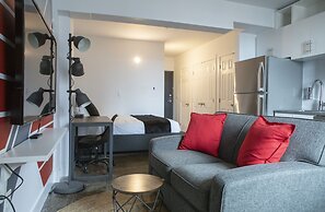 Cameo Hotel and Suites