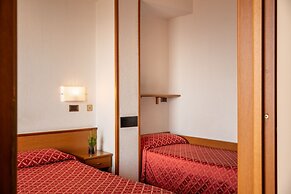 Hotel Careni Villa Italia