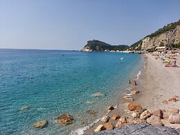 Hotel Careni Villa Italia