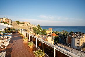 Hotel Careni Villa Italia