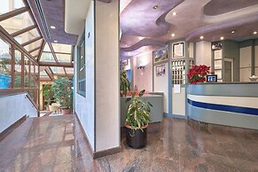 Hotel Careni Villa Italia