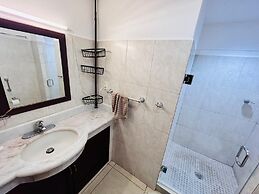 Costa Veleros Apartments