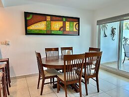Costa Veleros Apartments