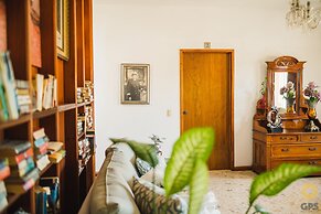 Meson del Capitan Apartments