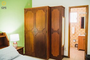 Meson del Capitan Apartments