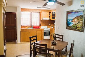 Meson del Capitan Apartments