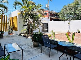 Meson del Capitan Apartments