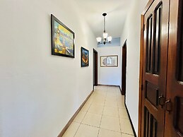 Meson del Capitan Apartments