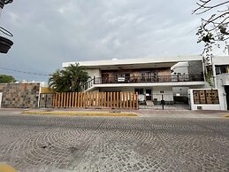 Meson del Capitan Apartments