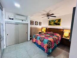 Meson del Capitan Apartments