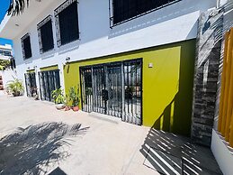 Meson del Capitan Apartments