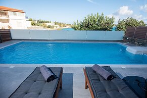 Ammos Lux Apartments Crete