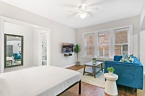 Studio Superb Apt Near Loyola University