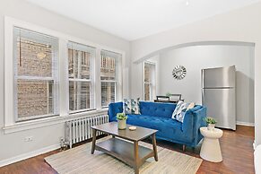 Studio Superb Apt Near Loyola University