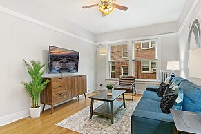 1BR Explore Town in Loyola Park