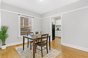1BR Explore Town in Loyola Park