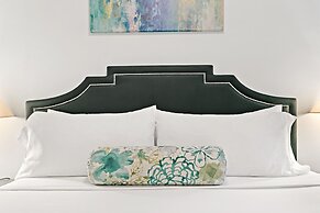 1BR Explore Town in Loyola Park