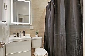3BR Comfy Apt in Logan Square