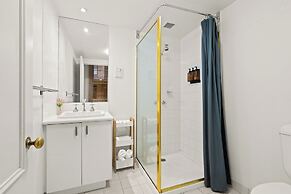 Gordon House Apartments