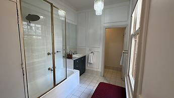 Gordon House Apartments