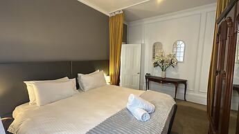 Gordon House Apartments