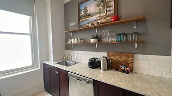 Gordon House Apartments