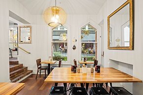 Gordon House Apartments