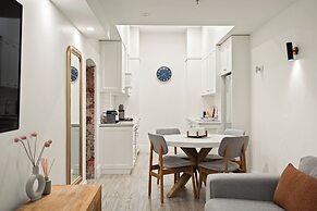 Gordon House Apartments