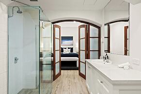 Gordon House Apartments