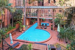 Gordon House Apartments