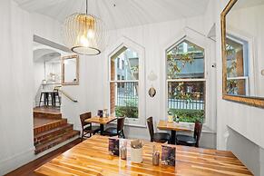 Gordon House Apartments