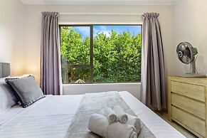 Family Retreat close to City - Netflix