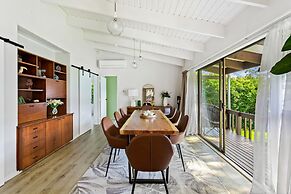 Family Retreat close to City - Netflix