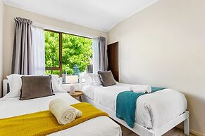 Family Retreat close to City - Netflix