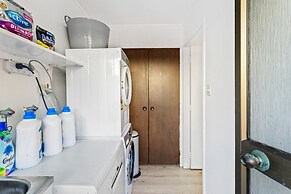 Family Retreat close to City - Netflix