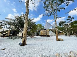 The Wild Khao Yai - Glamping