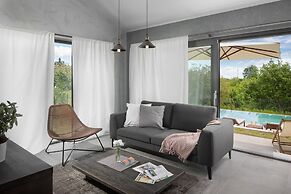 Remarkable 2-bed House in Zrenj