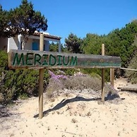 Meridium Apartments & Beach Club