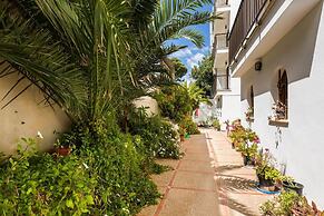 Bella Maria Apartments & Pool Club