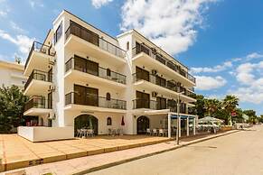 Bella Maria Apartments & Pool Club