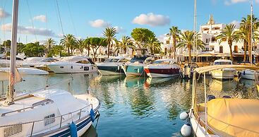 Bella Maria Apartments & Pool Club