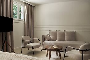 Doryssa Theorem Hotel