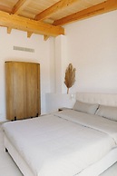 Vino Resort Son Amaret