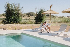 Vino Resort Son Amaret