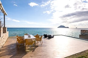 MaDiZé Beach House on the Sea