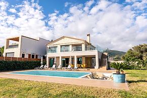 MaDiZé Beach House on the Sea